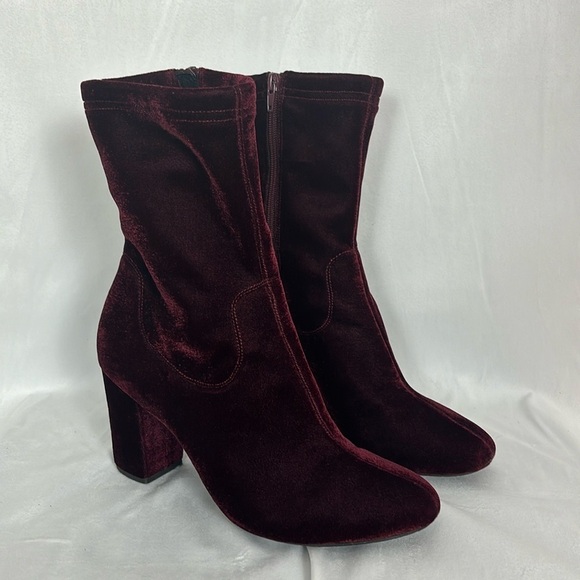 Kenneth Cole women’s New York Alyssa wine velvet 3 inch‎ block heel boot sz 11M - Picture 1 of 12